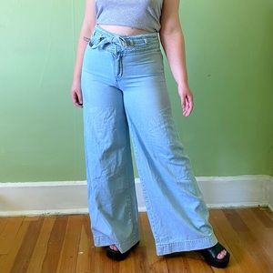 Free People Bell Bottom Jeans 🦋